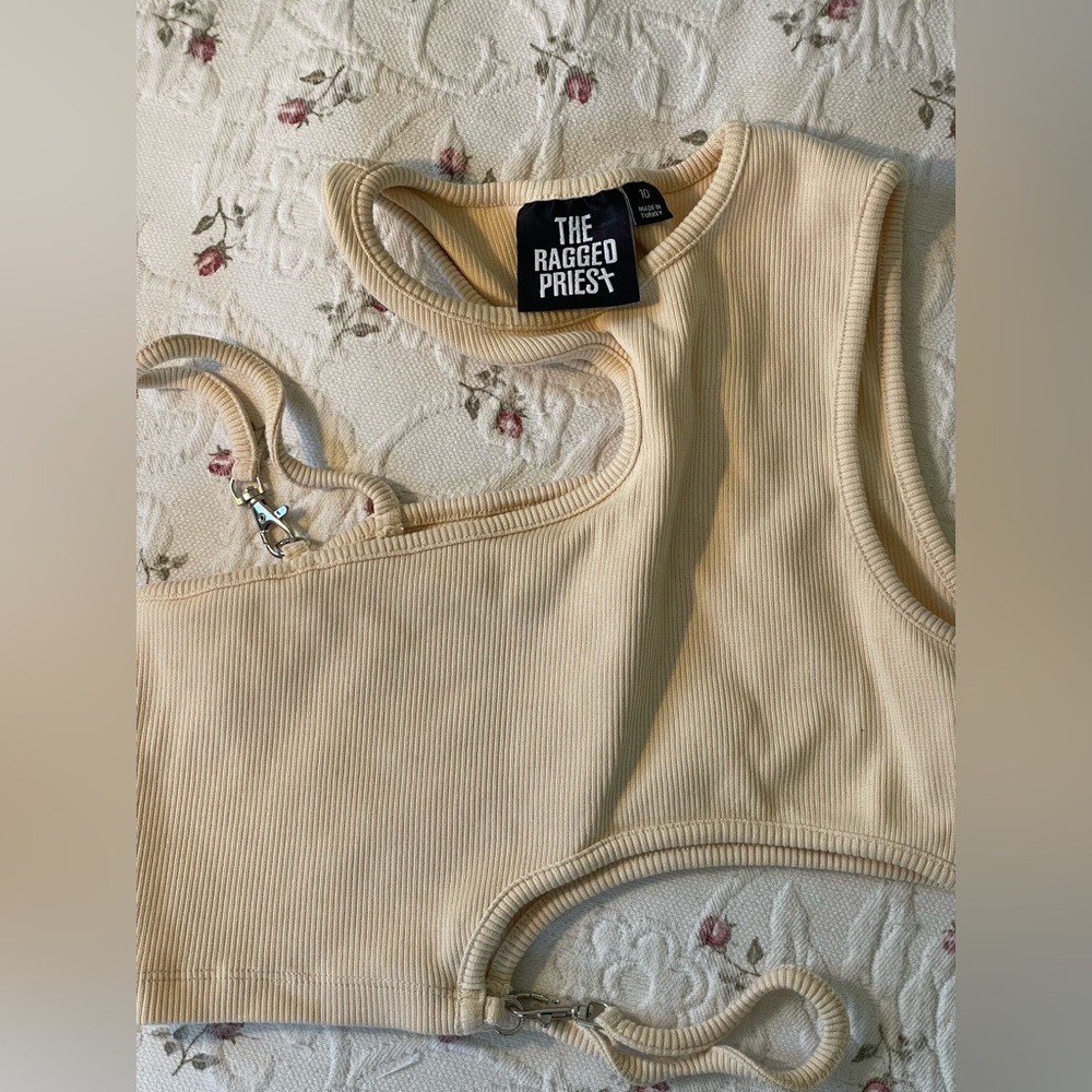 RAGGED PRIEST Crop Top